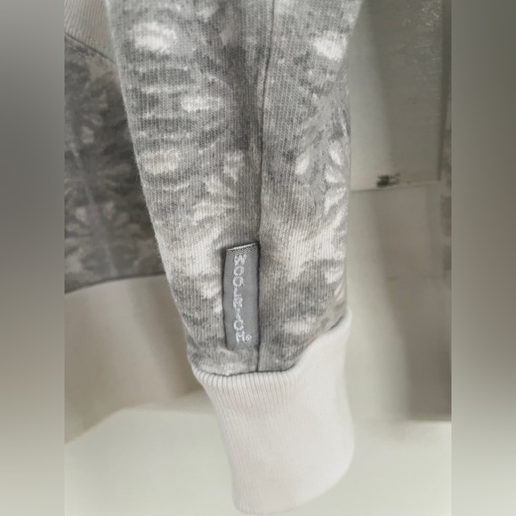 Grey/White Patterned Lightweight Woolrich Hoodie - Picture 4 of 9